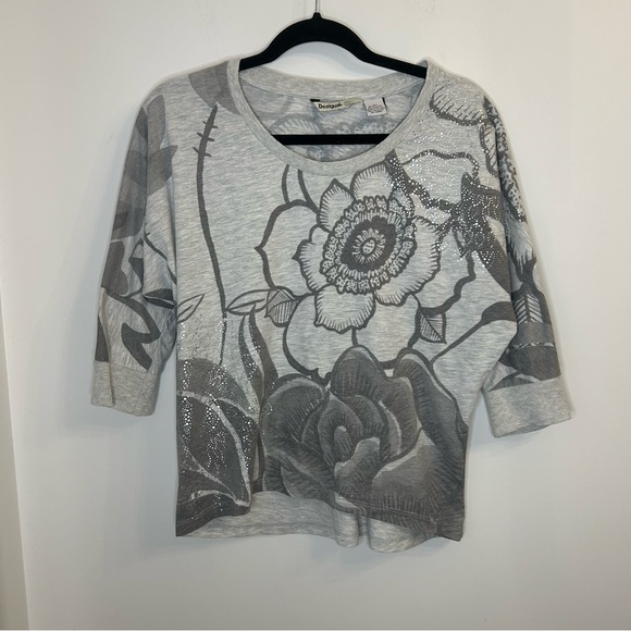 Desigual Grey Loose Cut 3/4 Sleeve Flower Design Top - Picture 3 of 8